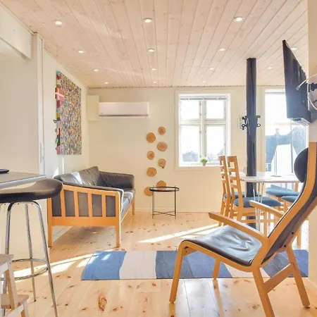 Three-bedroom In Apartment